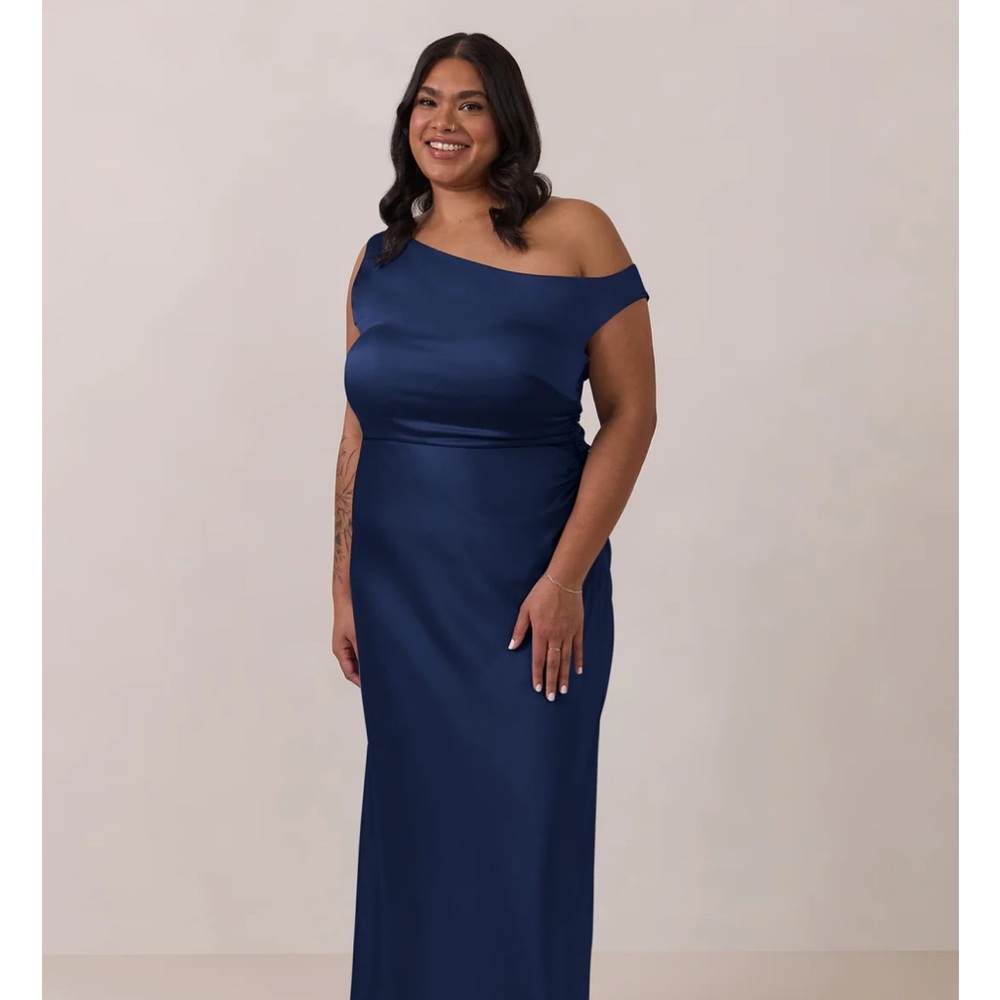 Park & Fifth Navy Satin Maxi Skirt - Picture 2 of 6